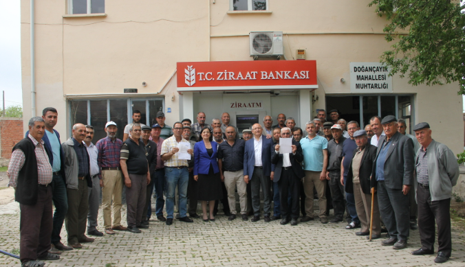 Köylüler ve topluluk